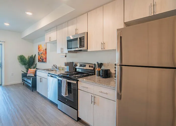 Family Friendly Escape With Large Pool! *