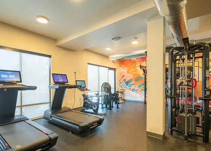 Family Friendly Escape With Large Pool! Phoenix